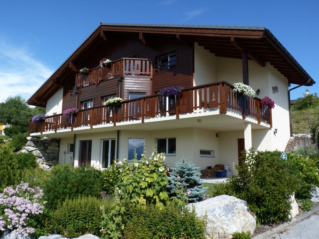 Chalet Des Alpes Bed and Breakfast Crans-Montana Eksteriør billede